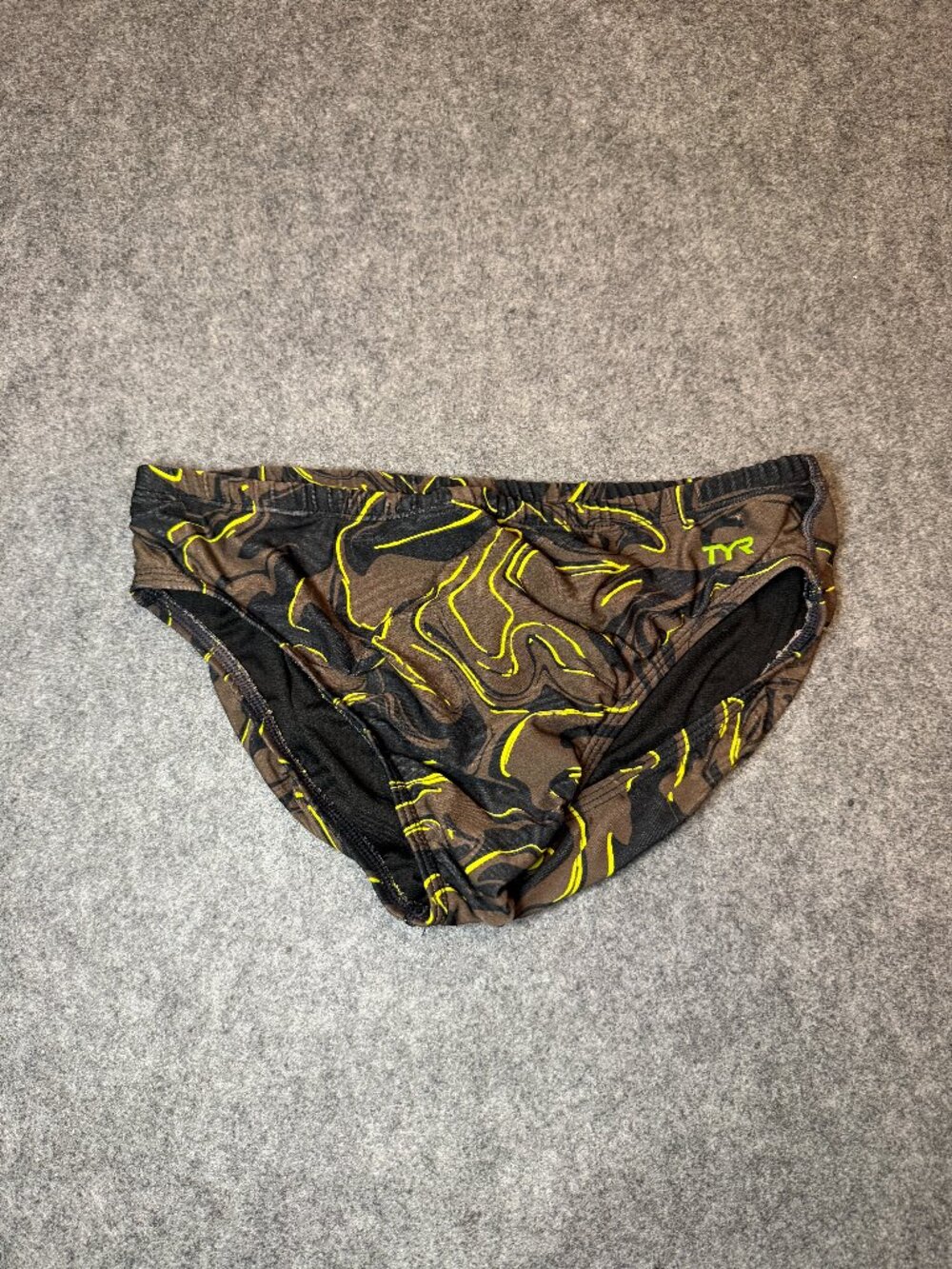 TYR Men’s Swim Brief Brown Black Neon Yellow Size 34 Medium